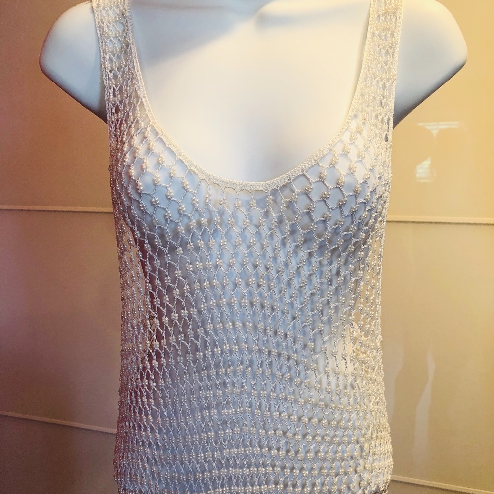 White knit top